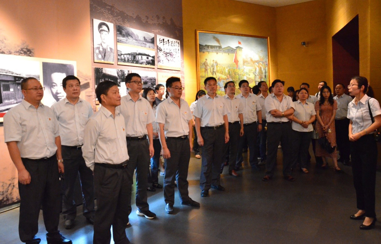 主题教育集中学习钻研6.jpg